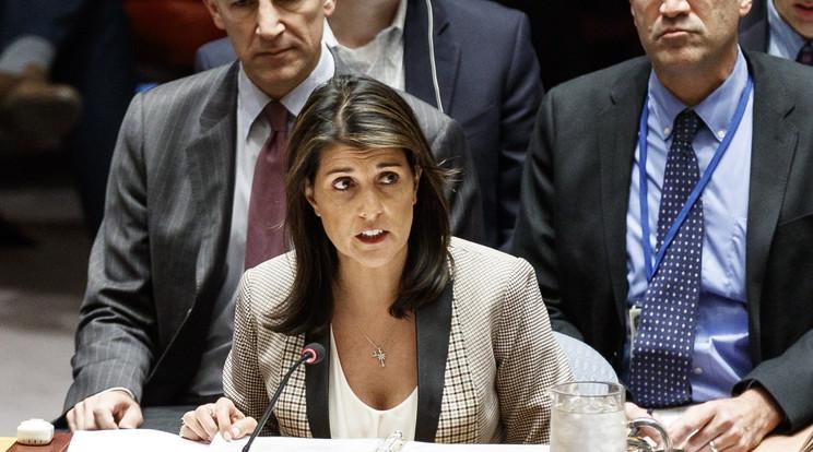 Nikki Haley Budapest szépségeit csodálja vakációján