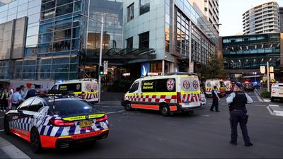 Tragédia Sydney központjában: lövöldözés és késelés egy bevásárlóközpontban