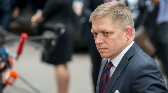 Robert Fico visszatér: dicséri Orbán Viktort és bírálja a progresszív ideológiákat