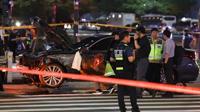 Tragédia Szöulban: kilenc ember életét vesztette egy gyalogosok közé hajtó autós