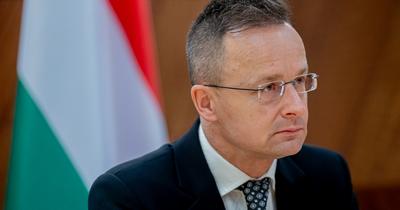 Fidesz reagál az orosz hekkertámadásokra Szijjártó Péter interjújával
