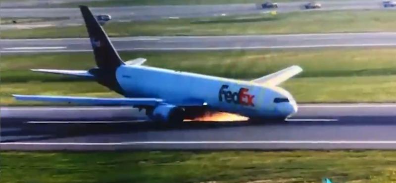 FedEx Boeing 767-es vészhelyzetben szállt le Isztambulban