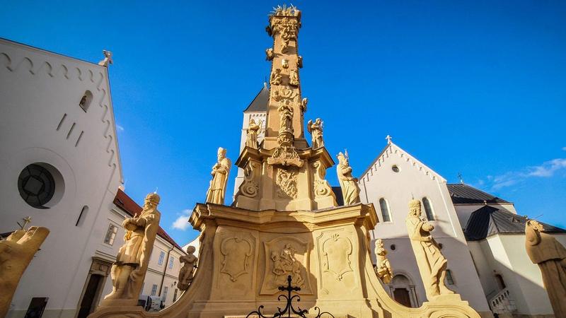 Rég elveszettnek hitt szoborrészek kerültek elő Veszprémben