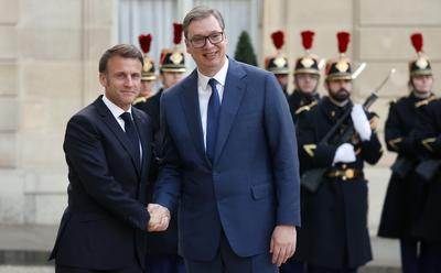Szerb elnök francia atomerőmű-építési tárgyalásokról számolt be Párizsban