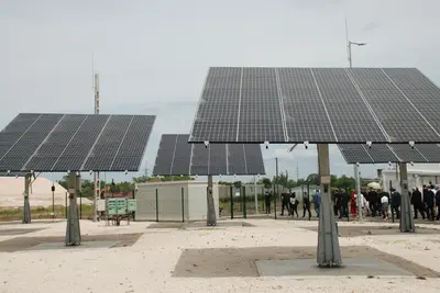 Szegedi kutatók napelemes energiával gyártanak mesterséges benzint