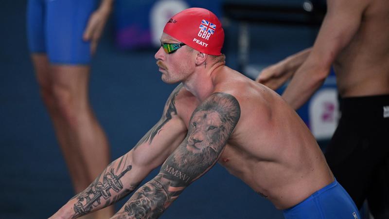 Adam Peaty úszó újra a csúcson: győzelem a brit bajnokságon