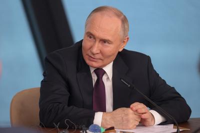 Putyin a Nyugatot figyelmezteti: fegyverekkel támadás súlyos következményekkel jár