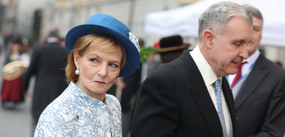 Románia trónfosztott királyi családja: vagyonos visszatérők a politikai színtéren