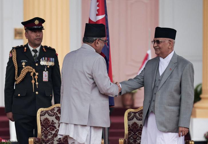 Nepál új miniszterelnöke hivatalba lépett: Hadga Praszad Oli negyedszer a csúcson