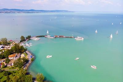 A Balatonnál a nyaralás költségei: szállásárak emelkedése 2023-ban