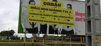 Márki-Zay Péter átmatricázta a CÖF plakátjait Hódmezővásárhelyen