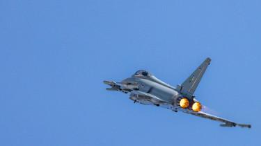 Közeli találkozás: orosz és brit vadászgép incidense Szíria felett