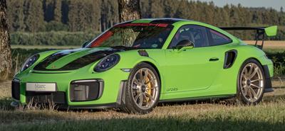 Luxus és teljesítmény: A ritka Porsche 911 GT2 RS bemutatkozik
