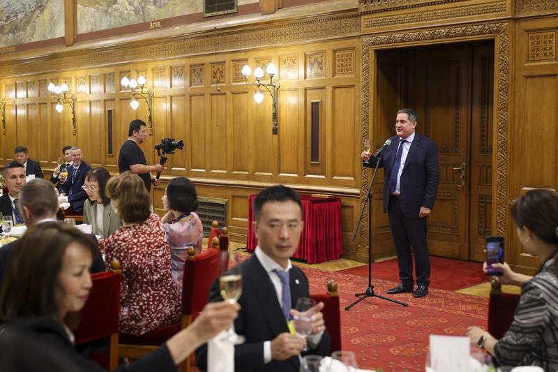 Kínai turisták egyre több vendégéjszakát töltenek Magyarországon