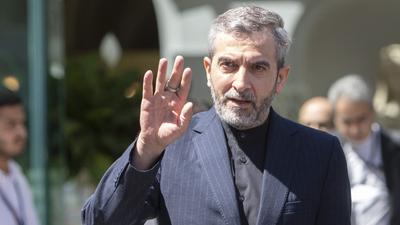Szijjártó Péter az új iráni külügyminiszterrel folytatott telefonbeszélgetést
