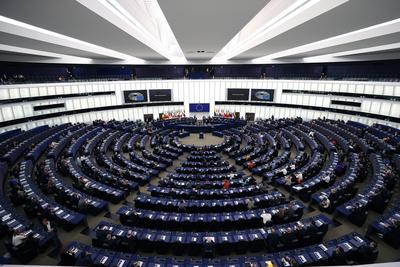 Ma délutánig adhatók le az EP-választási ajánlások