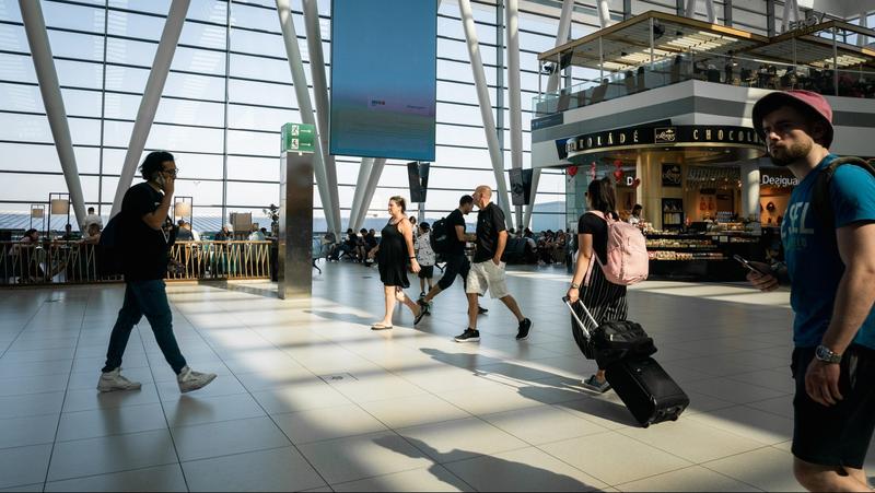 Több mint 40 órás késéssel indultak nyaralni a Ferihegyről Antalyába