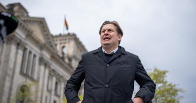 Német EP-képviselő ellen nyomoznak orosz kenőpénz ügyében