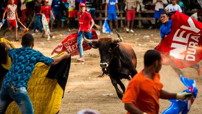 Kolumbia 2027-től betiltja a bikaviadalokat