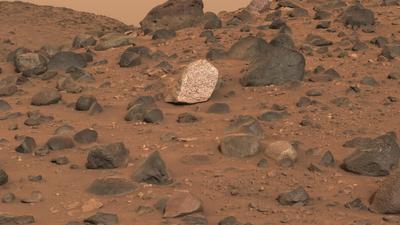 A Mars titokzatos világos sziklája: új felfedezés a Jezero-kráterben