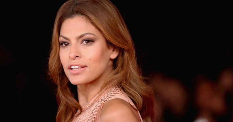 Eva Mendes kiáll az érett korban való gyermekvállalás mellett