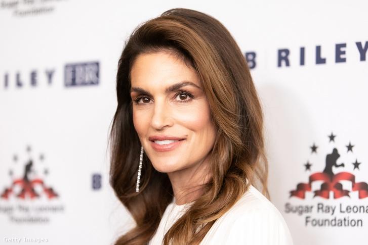 Cindy Crawford és Kaia Gerber ragyogása a párizsi olimpián