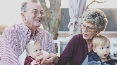 Dánia nyugdíjasai a világ legboldogabbjai, a magyar helyzet kontrasztban