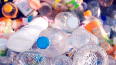Az EU betiltja egyes műanyag csomagolásokat 2030-tól