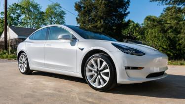 Tesla árak emelkednek Európában a magasabb vámok miatt
