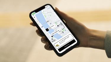 Az Uber újra Budapest utcáin, most a Főtaxival karöltve