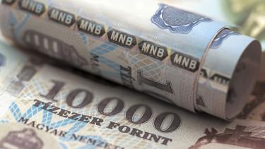 A forint erősödik az euróval és dollárral szemben háromhetes csúcson