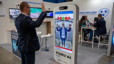 A Forxai Smart Mirror forradalmasítja a munkavédelmet