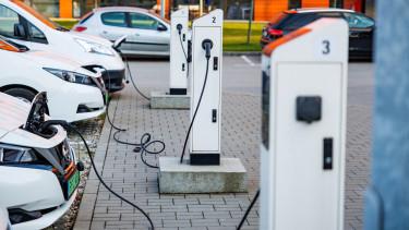 Magyarországon tovább nő az elektromos autók száma