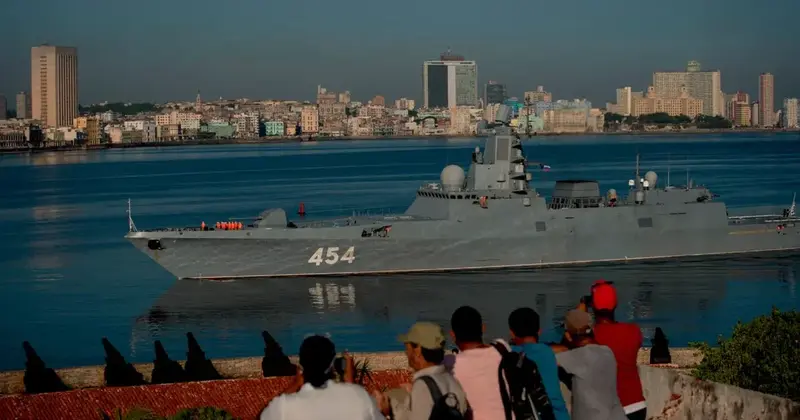 Négy orosz hadihajó érkezik Kubába baráti látogatásra