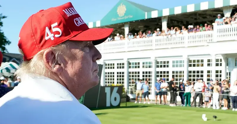 Trump golfklubjai elveszíthetik szeszesital-árusítási engedélyüket New Jersey-ben