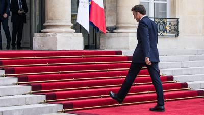 Macron új választásokat hirdet és összefogásra hív a szélsőségek ellen