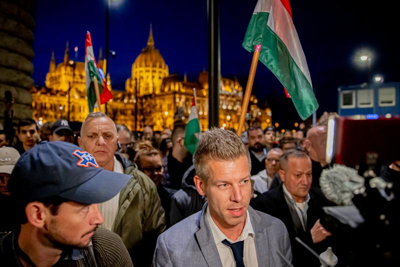 Magyar Péter és a politikai változás új esélye a Fidesz botránya után