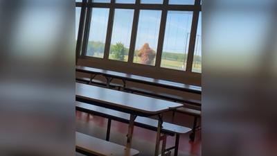Jetijelmezes szülő okozott riadalmat egy ohiói iskolában