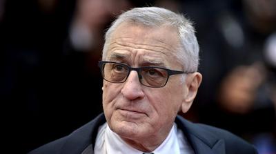 Robert De Niro narrálja Joe Biden új kampányfilmjét Trump ellen