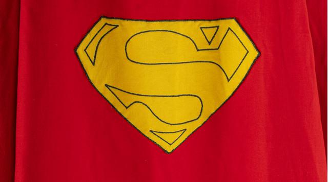 Kínos pillanatok a Superman forgatásról: kiszivárgott a hős új ruhája