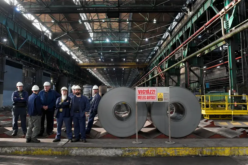Dunaújvárosi válság súlyosbítja a helyi acélmű dolgozóinak életét