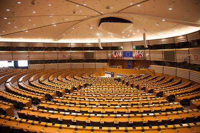 Új frakció születhet az Európai Parlamentben a Szuverenisták nevével
