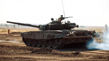 Ukrán tank hősi rohama az orosz állások elleni harcban