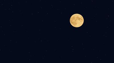 Vasárnap éjszaka a Hold és a Spica csillag látványos együttállása várható