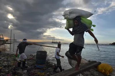Fülöp-szigeteki vendégmunkások Magyarországon: Állami támogatás és kihívások