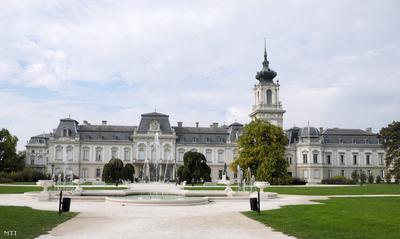 Magyarország szigorú feltételeket szab a kastélyok magánkézbe adására