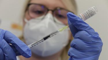 A Novavax és a Sanofi megállapodása új korszakot indíthat a vakcinagyártásban