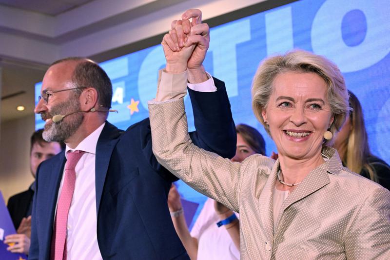 A jobboldal előretört az EP-választáson, de a Néppárt marad az éllovas