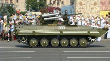 Ukrán drónok semmisítettek meg egy ritka BMP-1U Skval harcjárművet