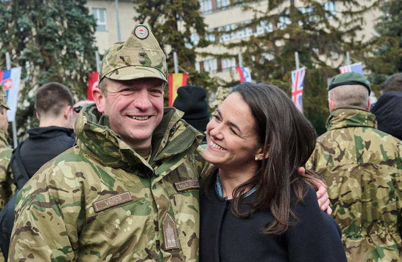 A NATO-tagállamok sorkatonai szolgálatának jövője és a magyar vezetők példája